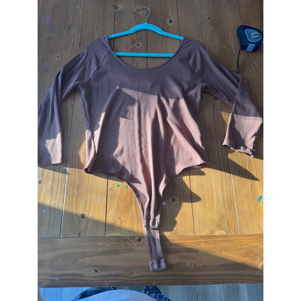 Banana‎ Republic Ribbed Long Sleeve Scoop Neck Thong Bodysuit Brown Size L